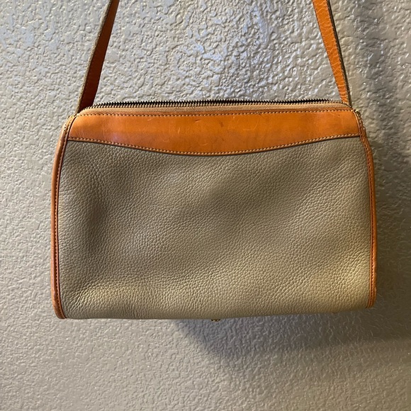 Dooney & Bourke cross body bag - Picture 4 of 13